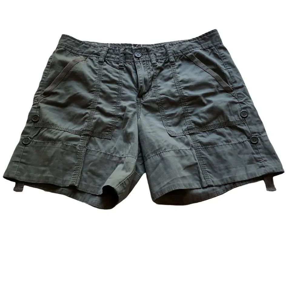 Calvin Klein Jeans shorts olive green Size 6 light weight button up to shorten